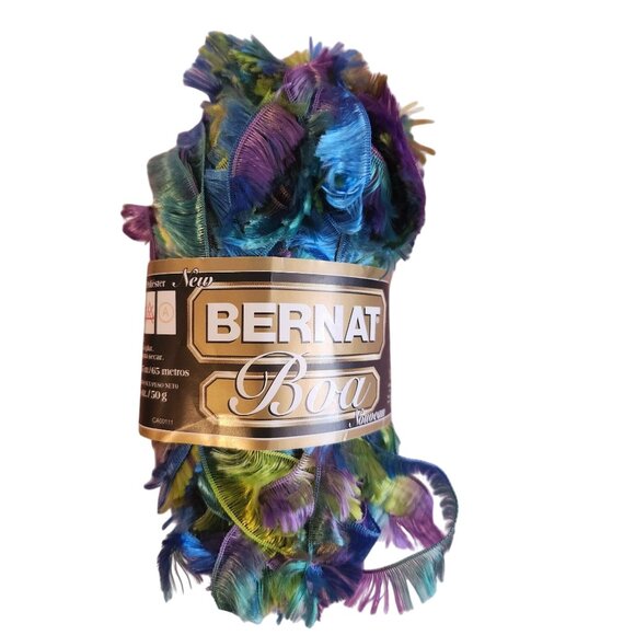 Bernat Boa Yarn Exotic 100% Polyester Eyelash 4 Skeins 50g Each Toucan - Picture 2 of 5